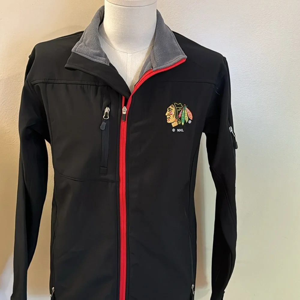 NHL Blackhawks Men’s Black Jacket with Fleece lined Medium Water Resistant